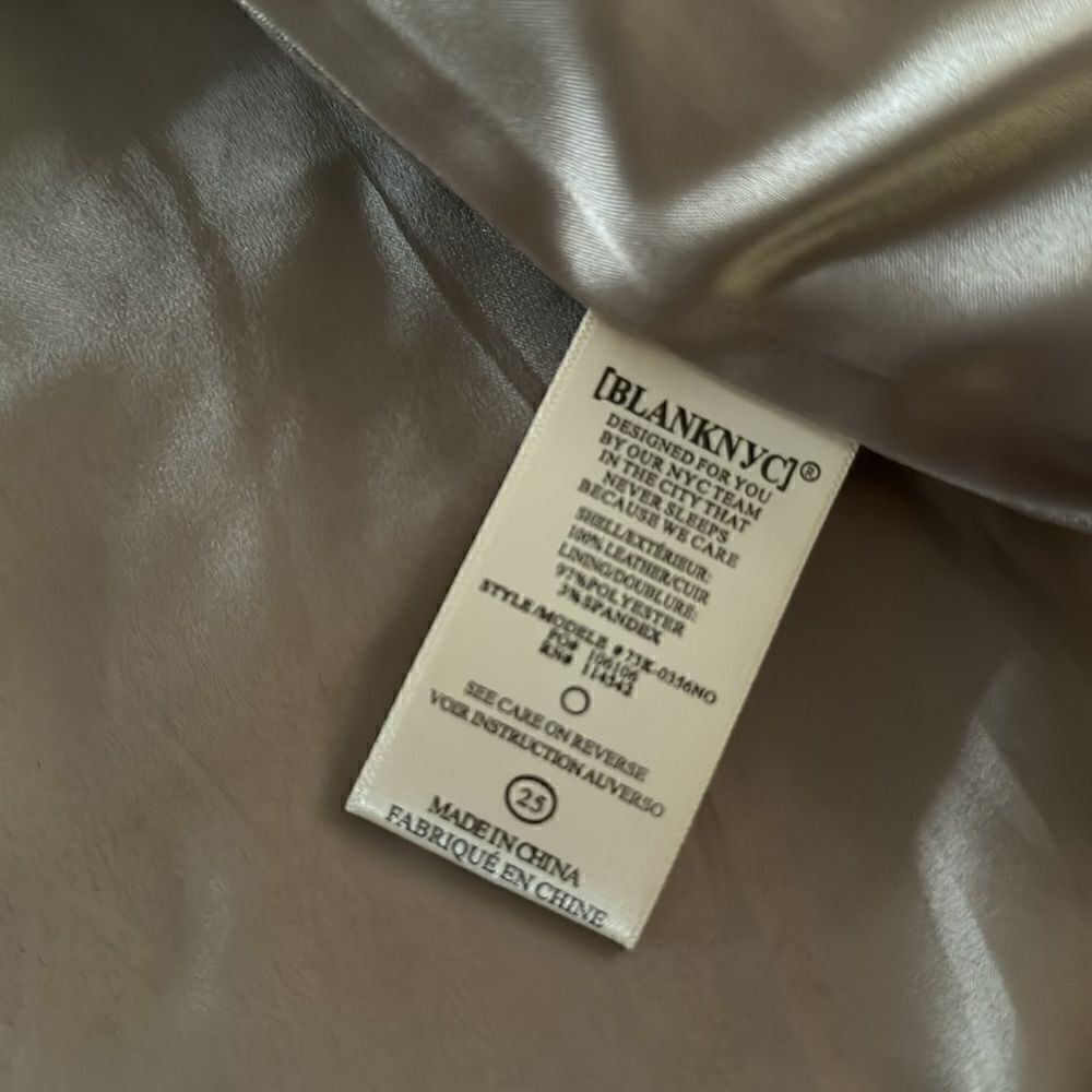 Blank NYC 100% Suede Light Beige Skirt NWT - Picture 8 of 8